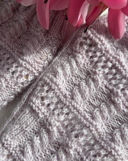 Fluffy, villasukat, neuleohje