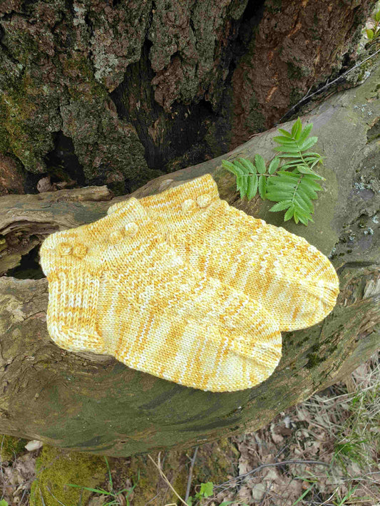 Aurinkoinen-nilkkasukat, neuleohje