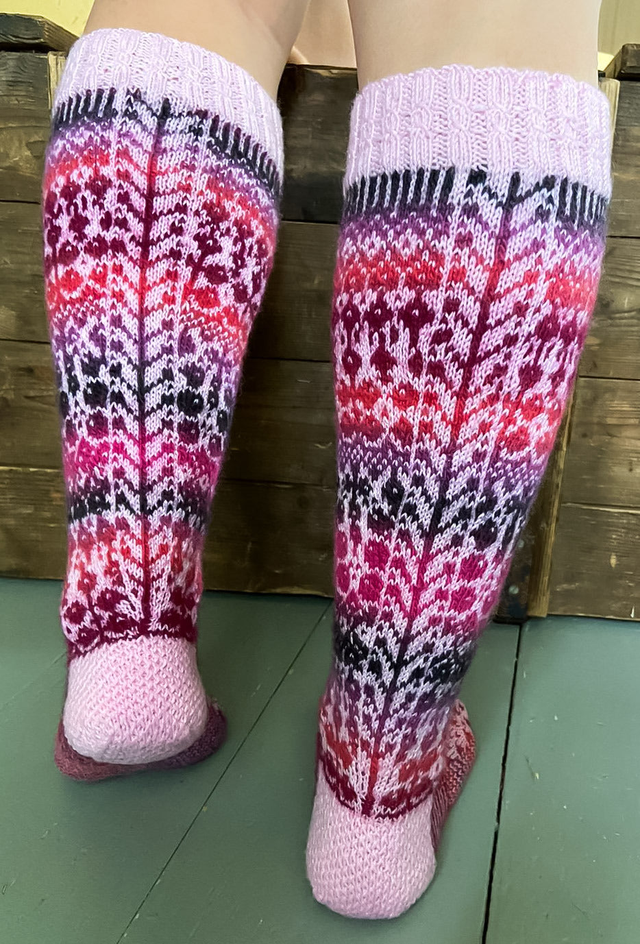 Bobles-kirjoneulesukat, neuleohje