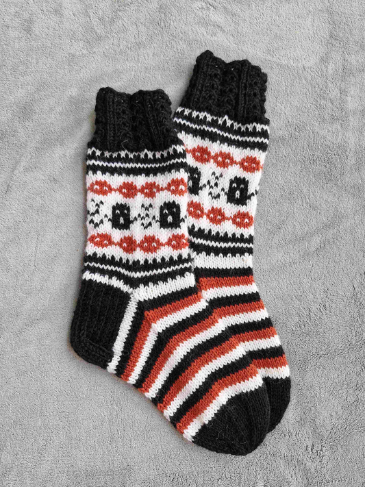 Ghostie-sukat, aikuinen, neuleohje