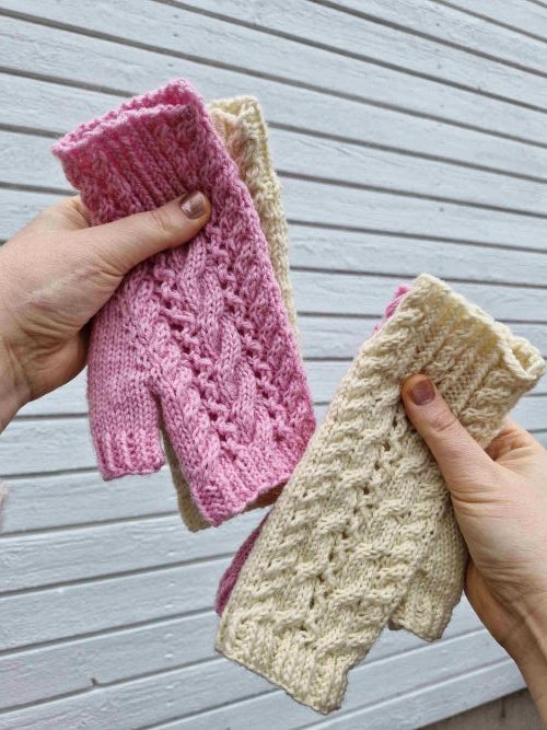 Hattaraiset-kämmekkäät, neuleohjeet