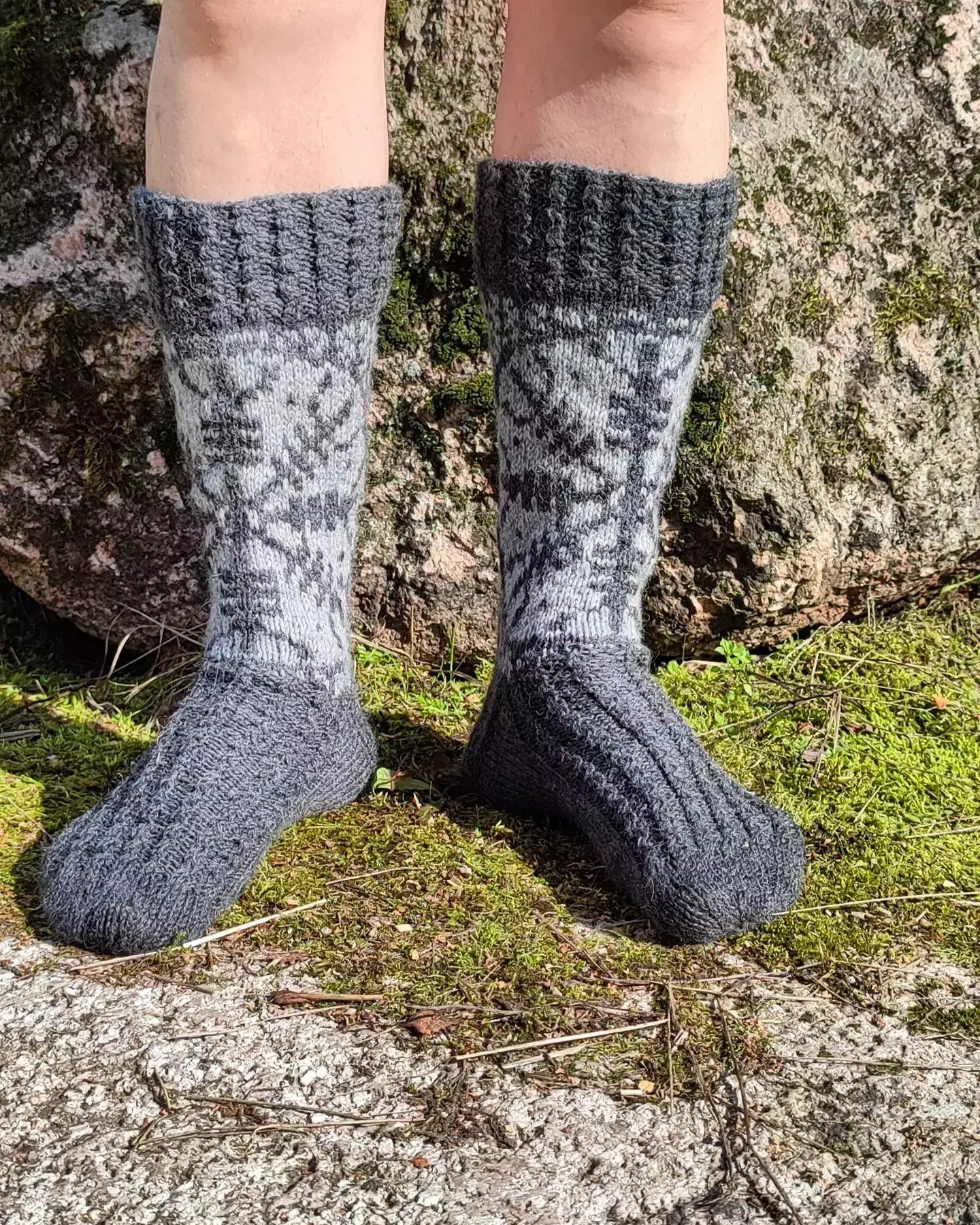 Ivar-kirjoneulesukat, neuleohje