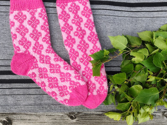 Juhannusheila-villasukat, neuleohje