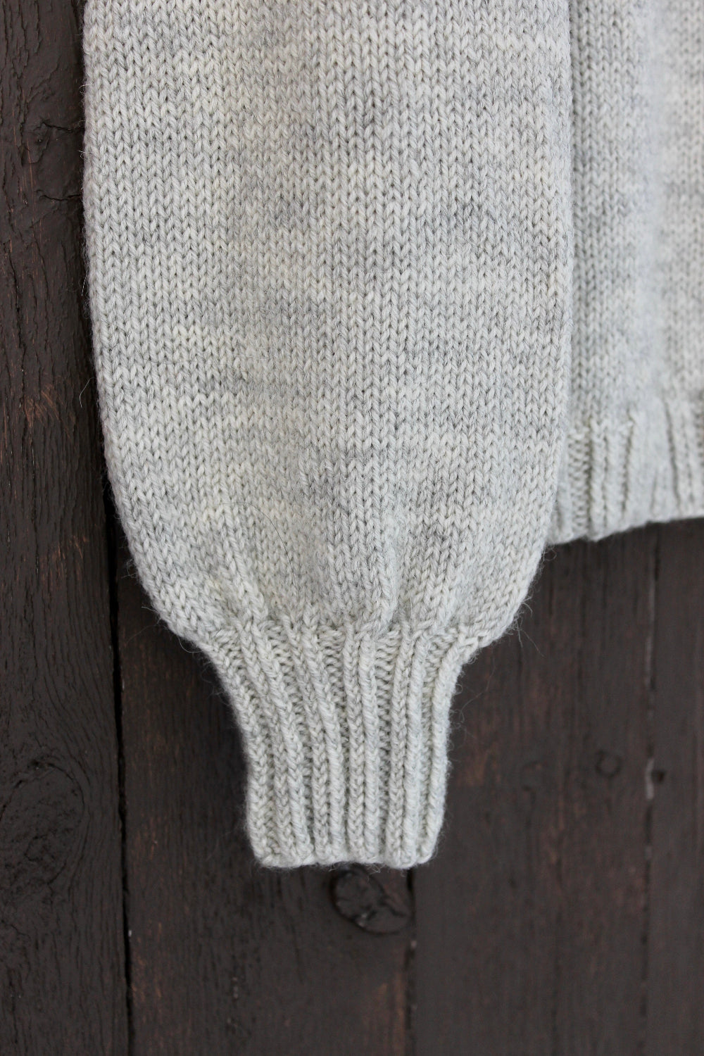 Korukivet-kaarrokeneule, neuleohje