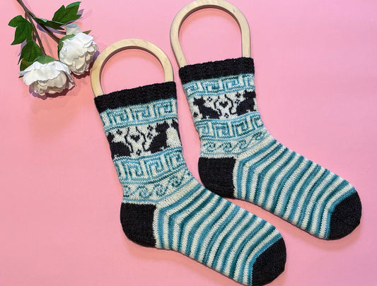 Kyproksen kissat, neuleohje, villasukat