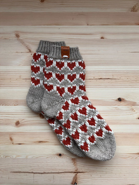 Lempi-villasukat, neuleohje