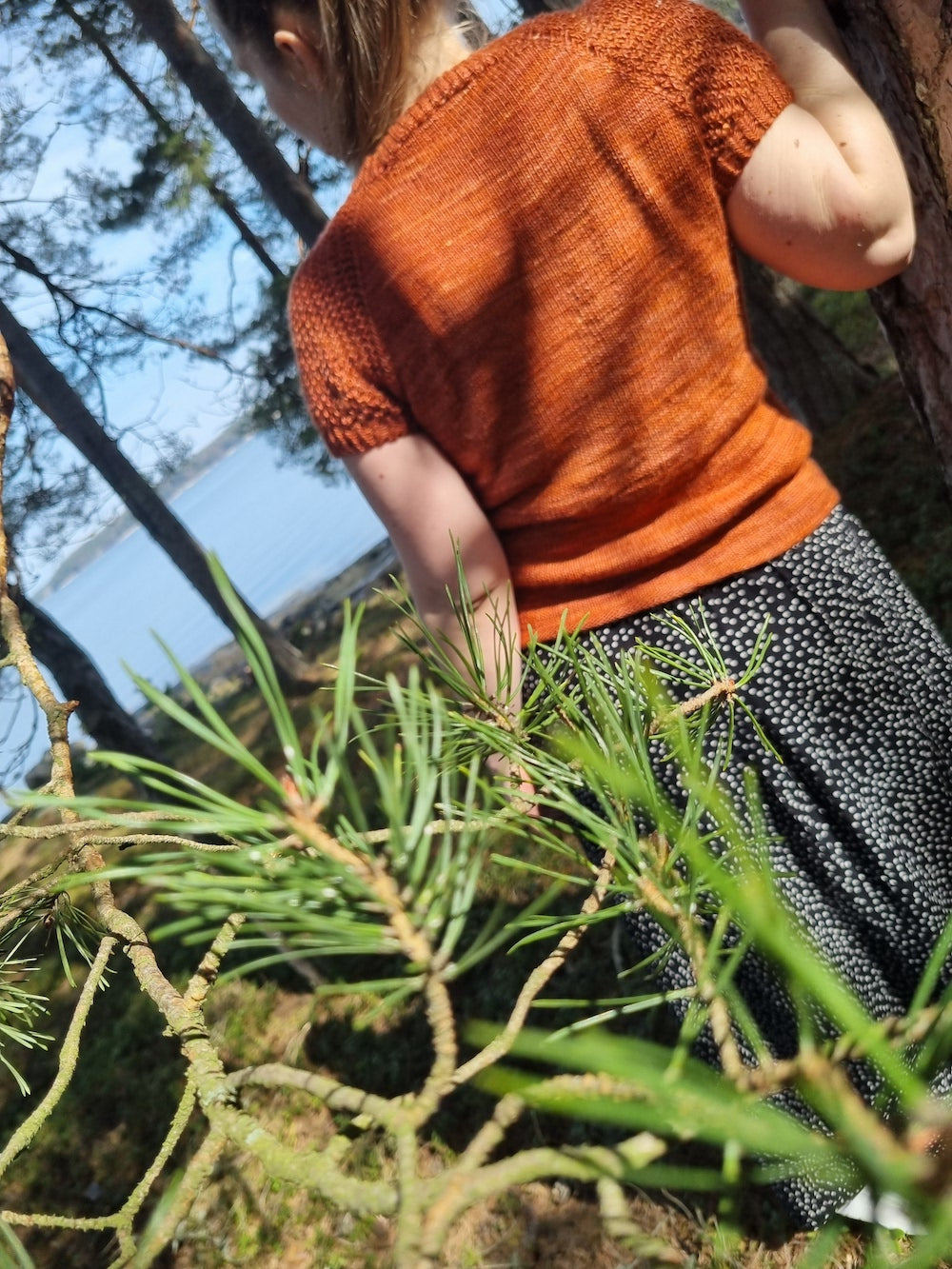 Lyhythihainen Marla Tee, neuleohje