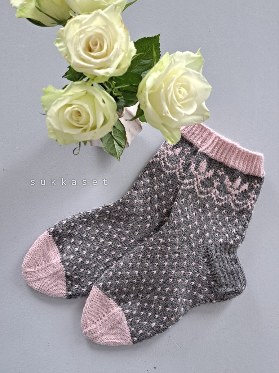 Lumme-villasukat, neuleohje