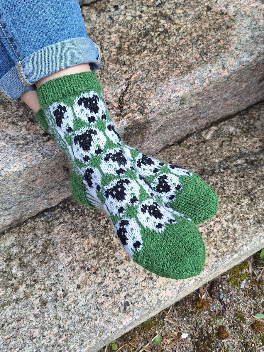 Päkäpäät-kirjoneulesukat, neuleohje