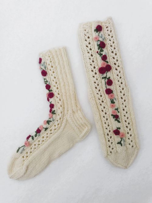 Pikkuruusu-villasukat, neuleohje