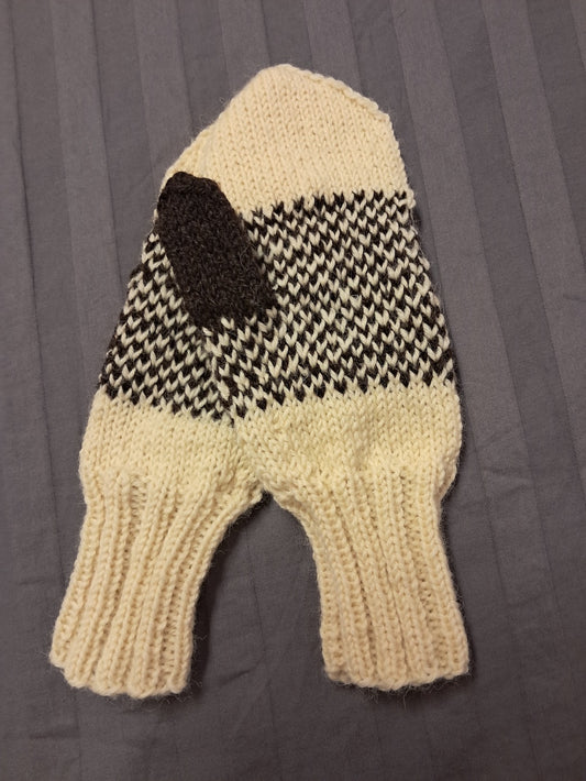 Ruusu-lapaset neuleohje