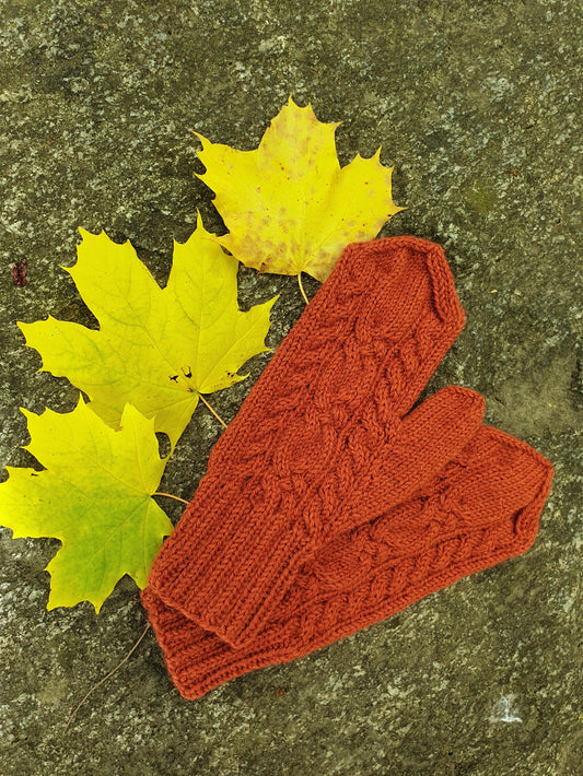 Ruusunnuppu-palmikkolapaset, neuleohje