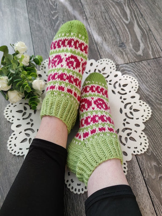 Suvikki-sukat, neuleohje