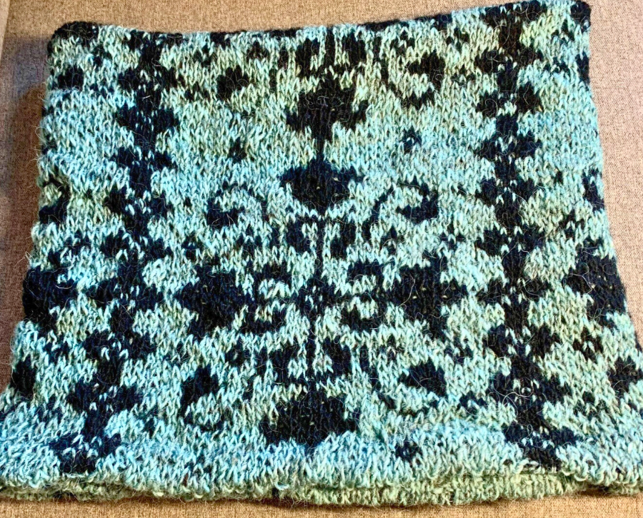 Toini-tuubihuivi, neuleohje