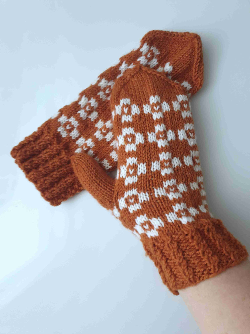 Trio-lapassetti, neuleohjeet