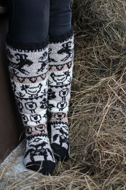 Farmilla-kirjoneulesukat, neuleohje