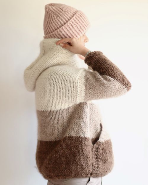 Frozen-huppari, neuleohje