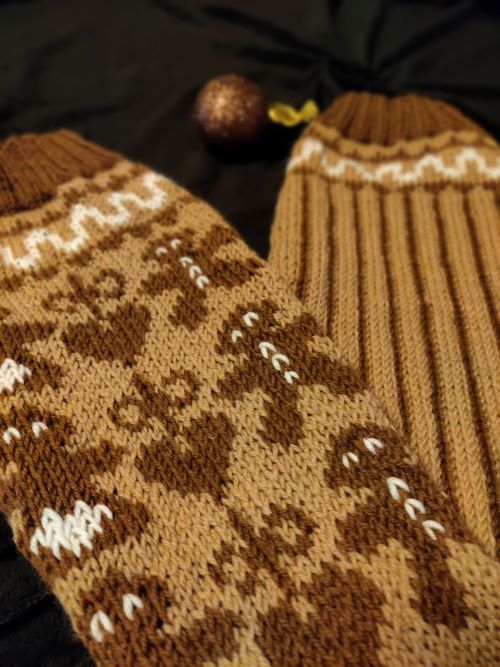 Ginger Steps-sukat, neuleohje