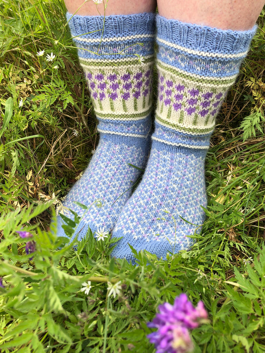 Hiirenvirna-kirjoneulesukat, neuleohje