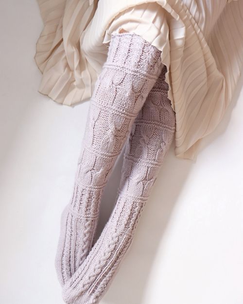 Hilja-sukat, neuleohje