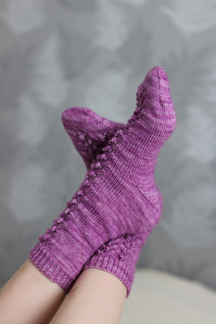 Honeybunch-sukat, neuleohje