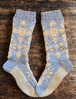 Intiaanikesä-villasukat, neuleohje