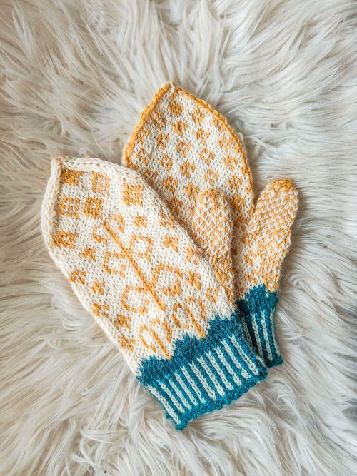 Katinka-neuleohjepaketti