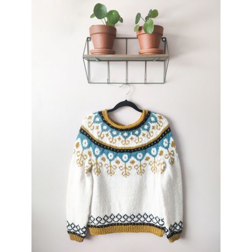 Katinka-neuleohjepaketti