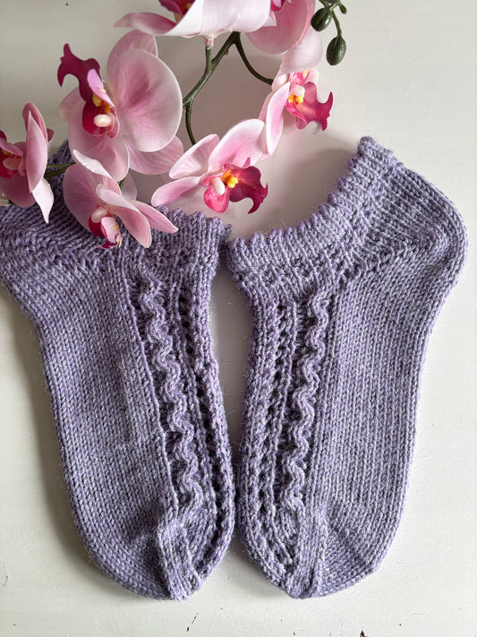 Kesäleimu-nilkkasukat, neuleohje