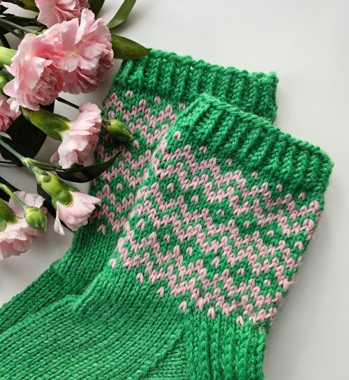 Kevätsade-sukat, neuleohje