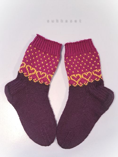 Kodin Onni-sukat, neuleohje