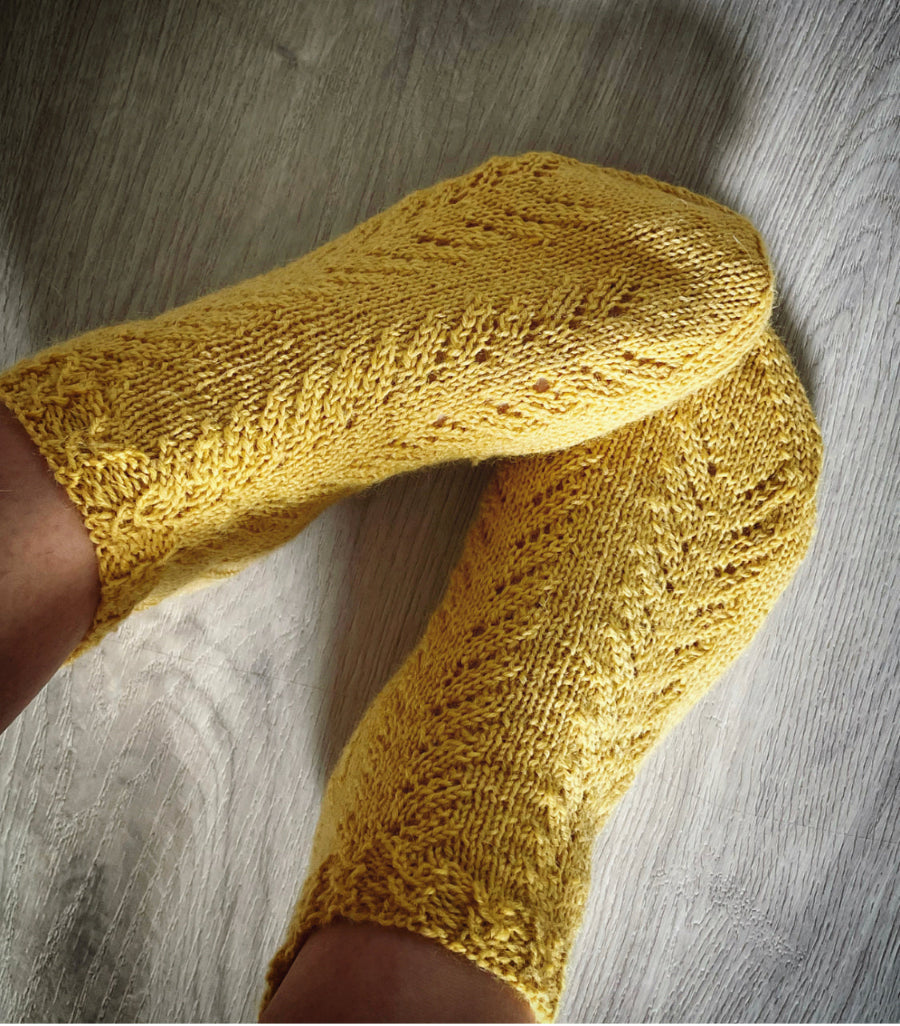 Stella-villasukat, neuleohje