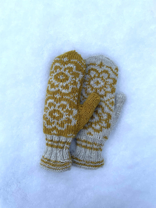 Onteloneulotut Leinikki-lapaset, neuleohje