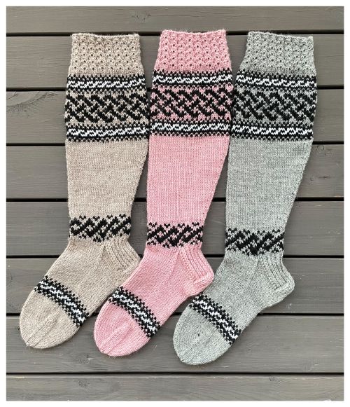 Matkalla-villasukat, neuleohje