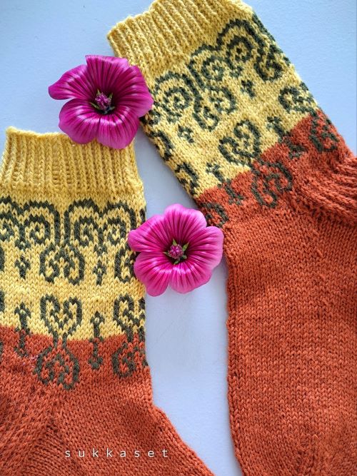 Muisto-villasukat, neuleohje