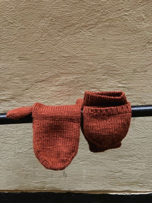 Niilo-lapaset, neuleohje