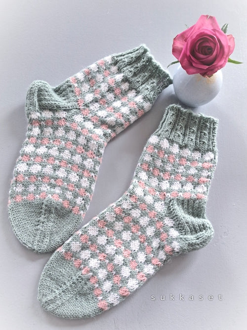 Pastilli-villasukat, neuleohje