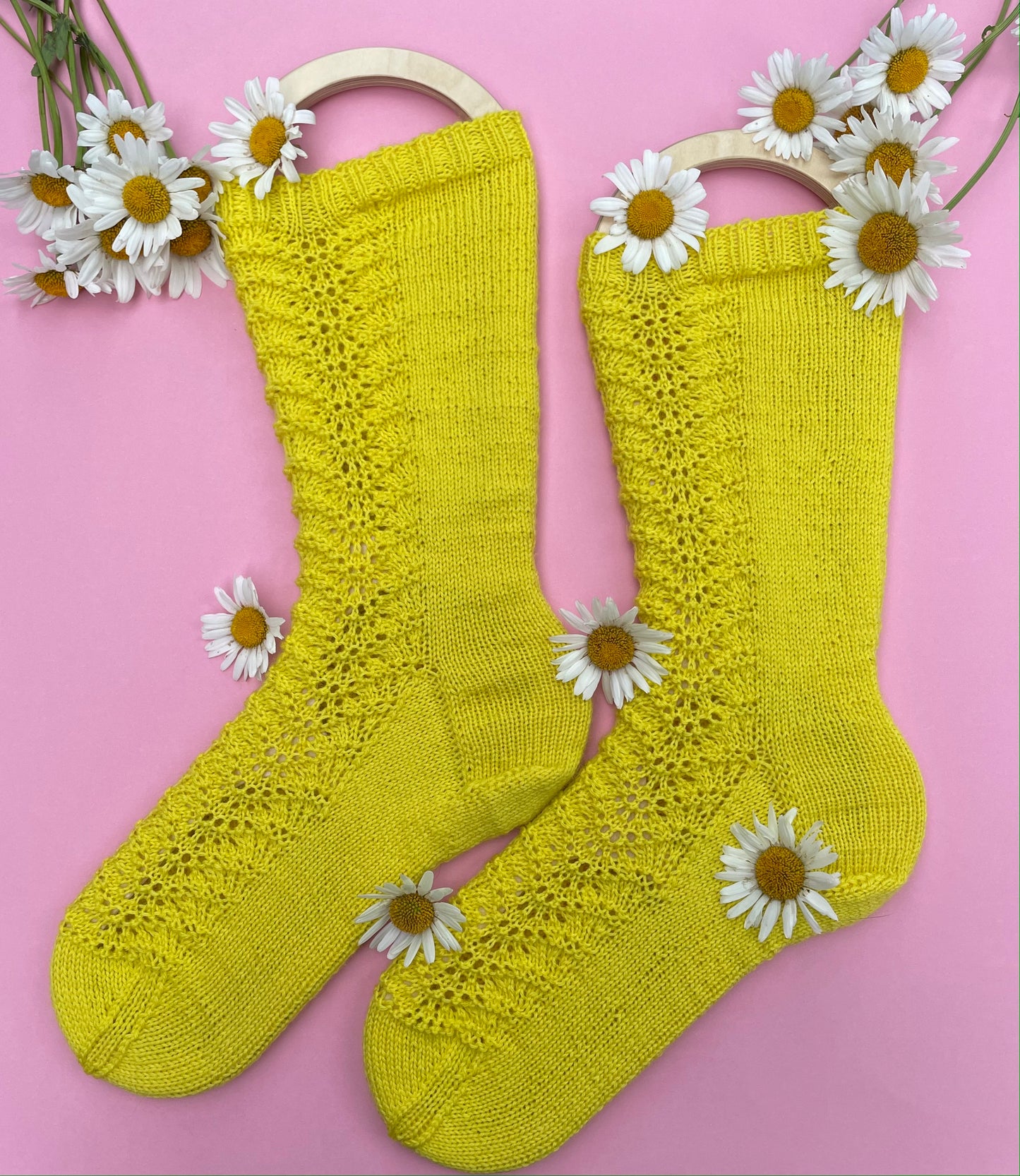 Pitkät Bella-villasukat, neuleohje