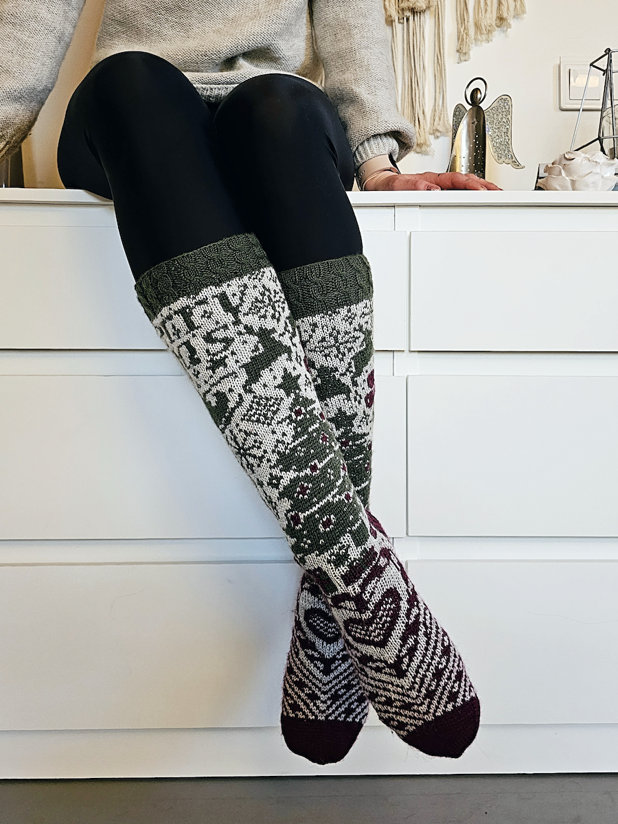 Postia pukilta-villasukat, neuleohje