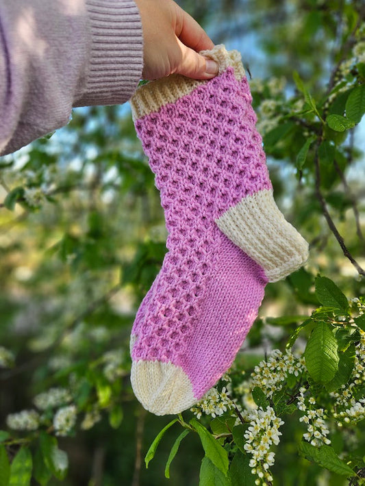 Ruusupolku-sukat, neuleohje