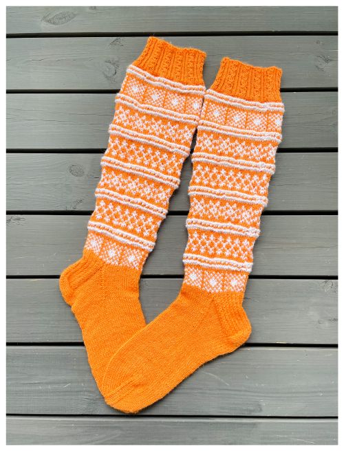 Säärystin sukat, neuleohje