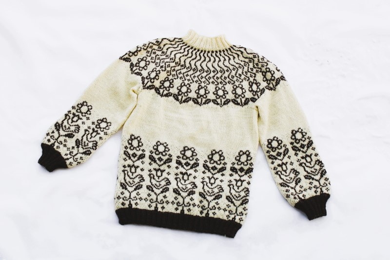 Sirkkunen-kaarrokeneule, neuleohje