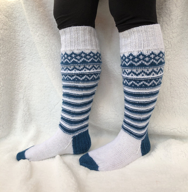 Talvikki-kirjoneulesukat, neuleohje