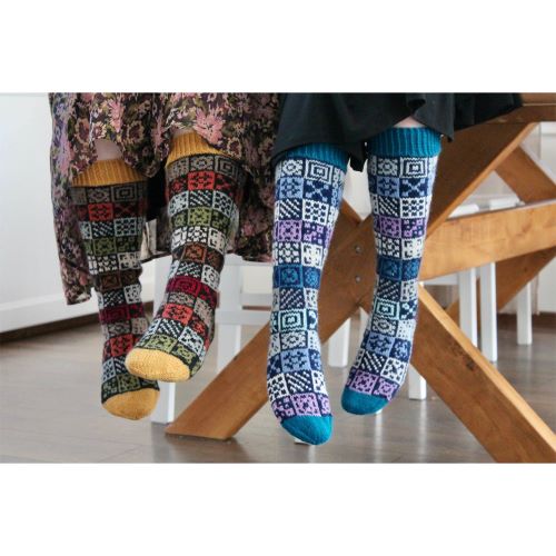 Tilkkutäkki-sukat, neuleohje