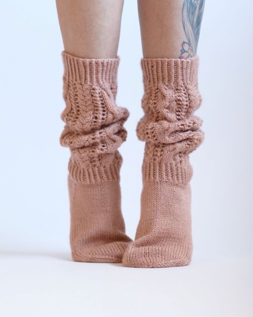 Truly Yours sukat & säärystimet, neuleohje