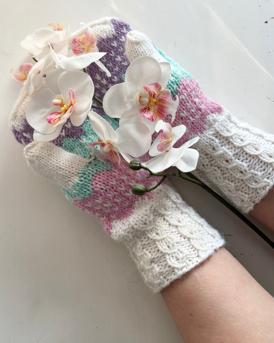 Valohippuja-kirjoneulelapaset, neuleohje