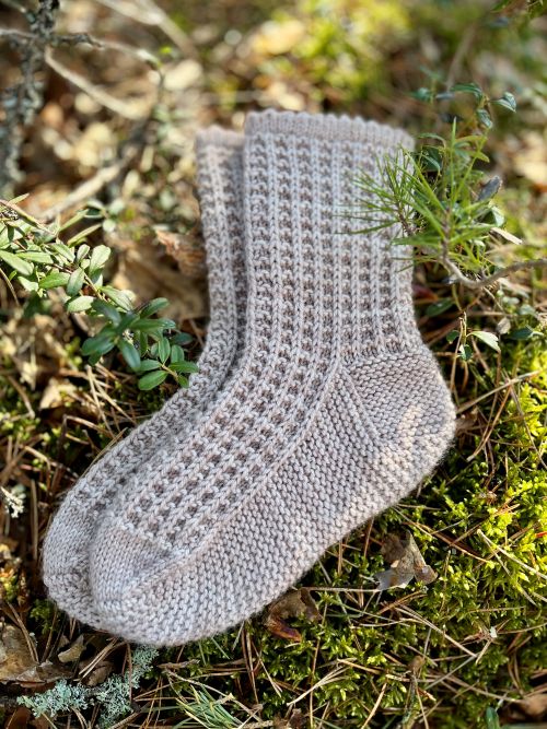 Vohvelihetki-sukat, neuleohje