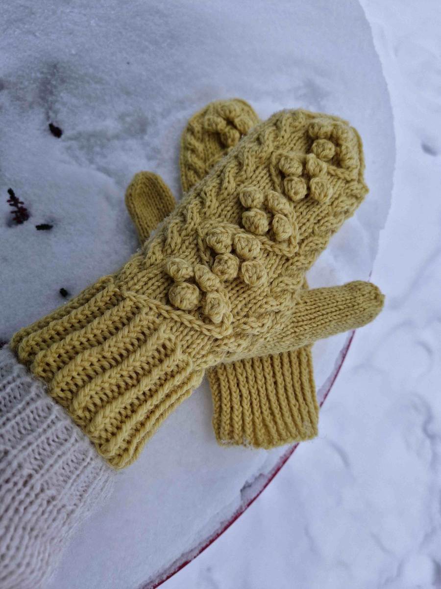 Helmitertut-palmikkolapaset, neuleohje