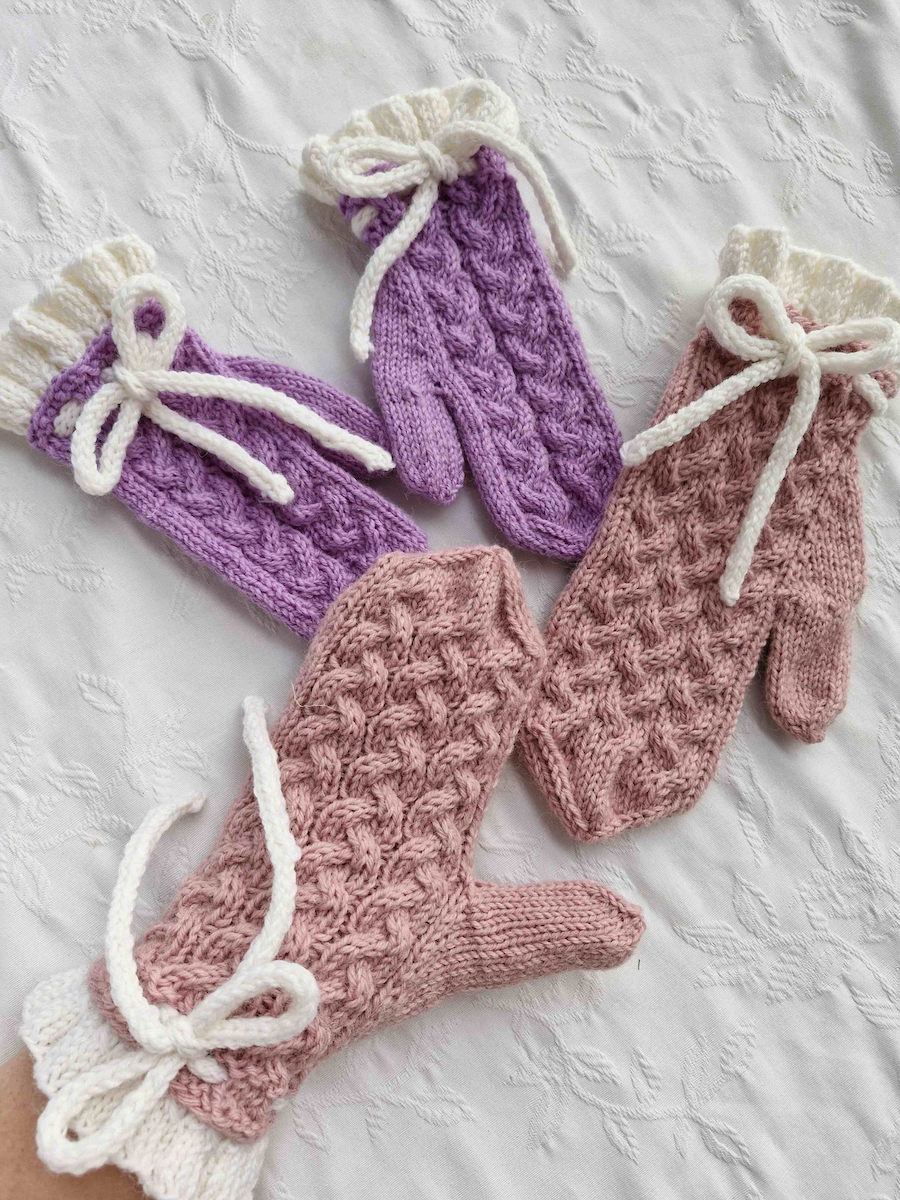 Jasmine-röyhelölapaset, neuleohje