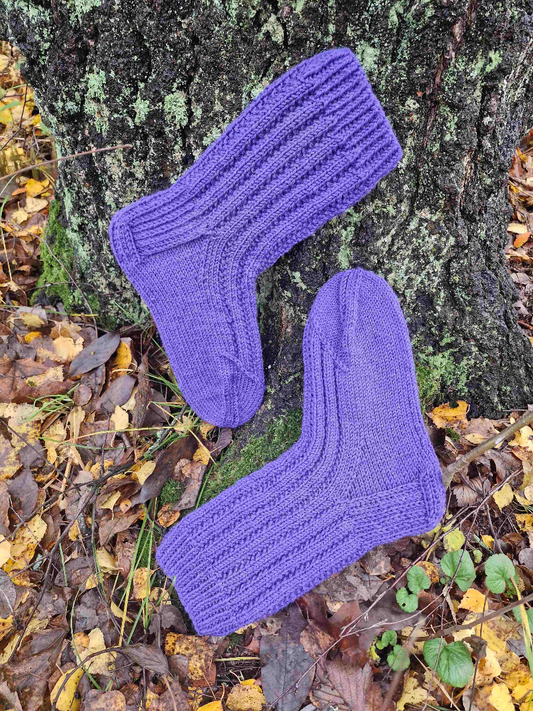 Mökkitie-villasukat, neuleohje